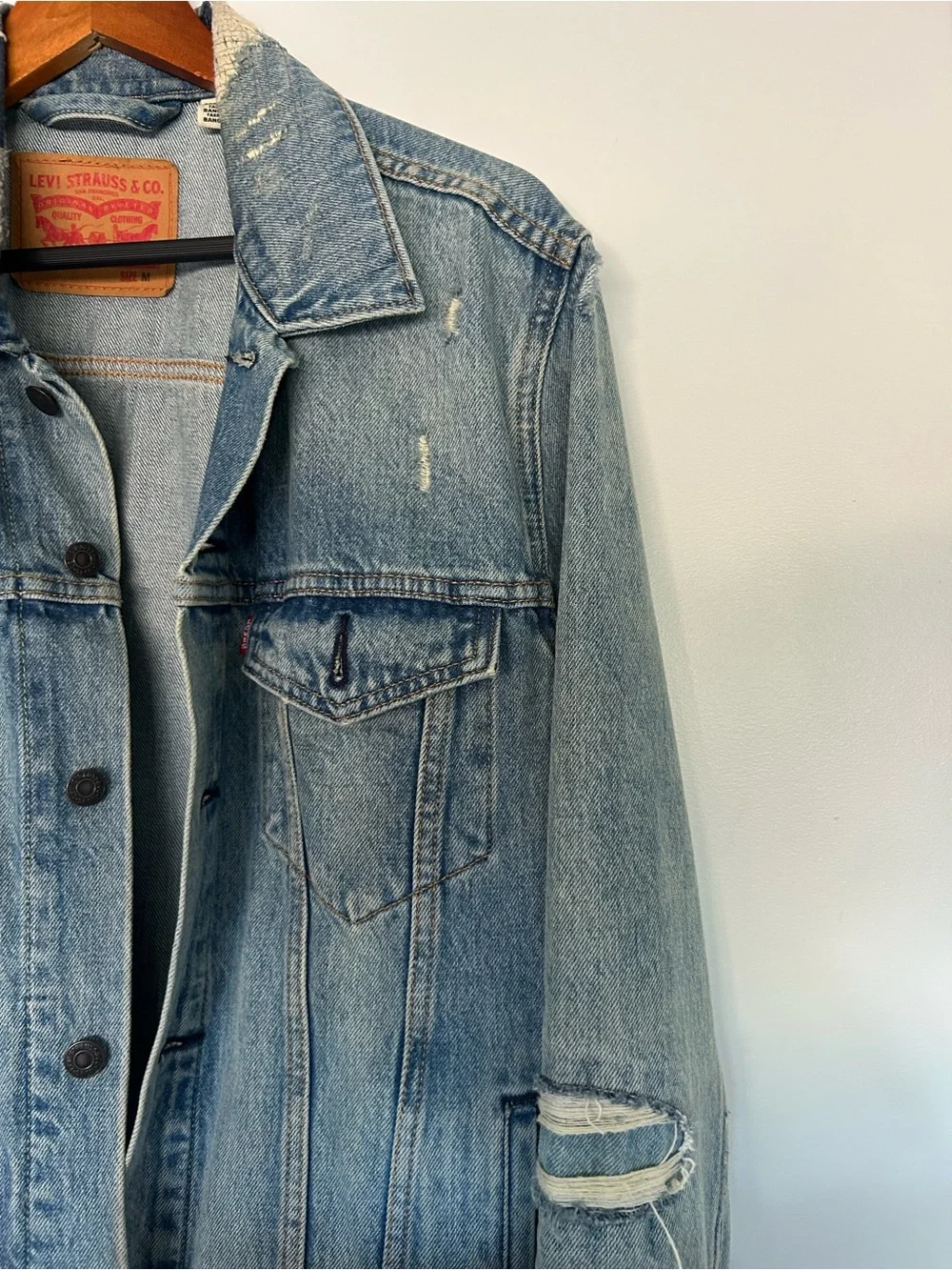 Levi's Light Blue Distressed Sherpa-Trim Denim Jacket - Picture 3 of 5